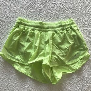 Lululemon Hotty Hot Short
